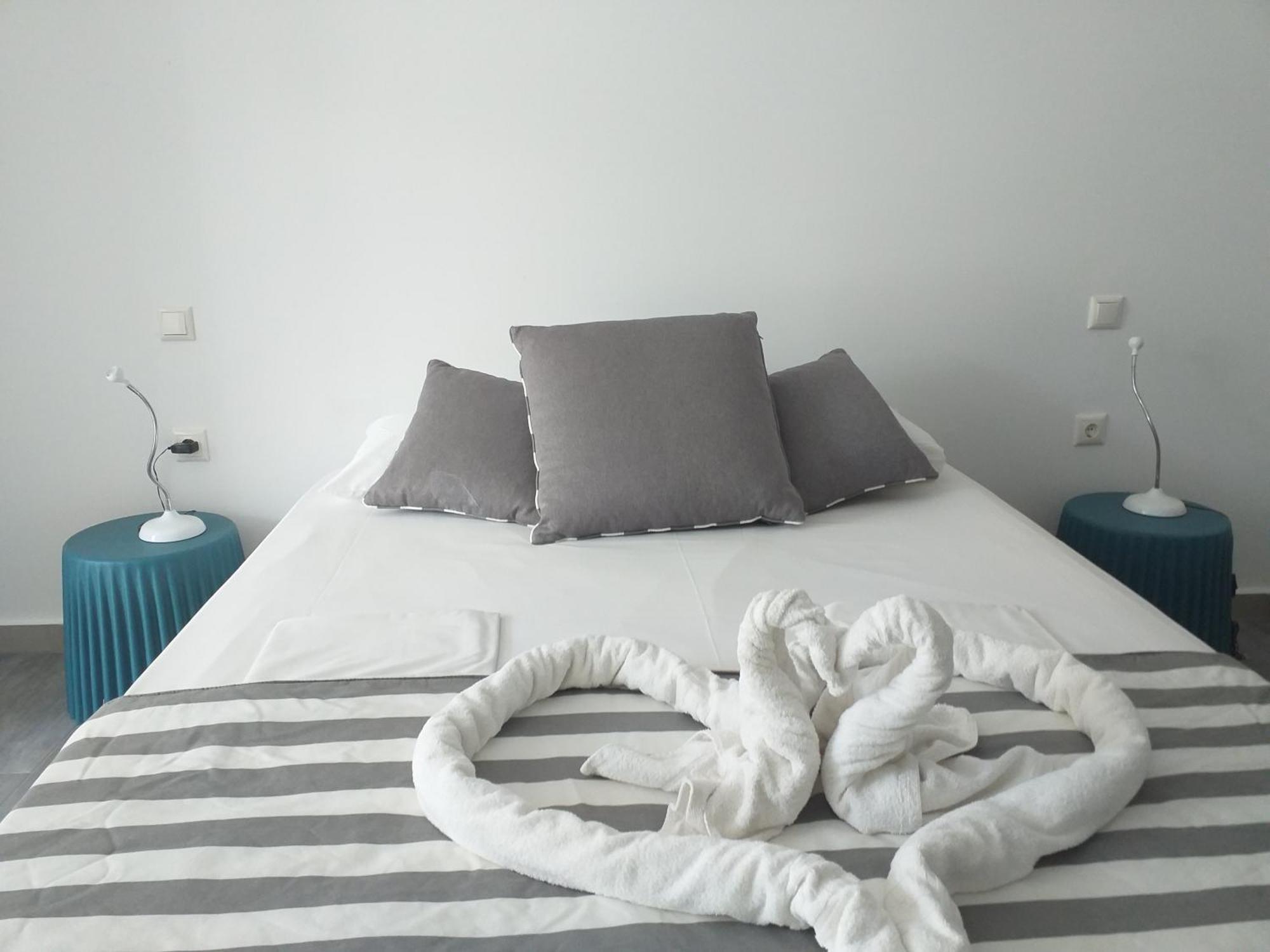Kapahi Seaview Hotel Apartments Potos Habitación foto